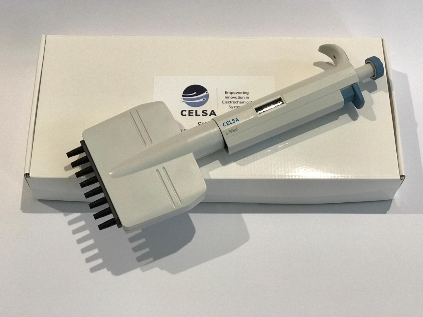 8-Channel Adjustable Volume Pipette